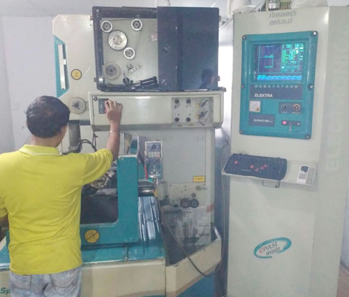 Modern VMC Tooling / Die Making